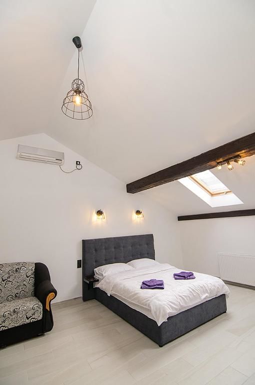 Апартаменты Central Studio Apartments 