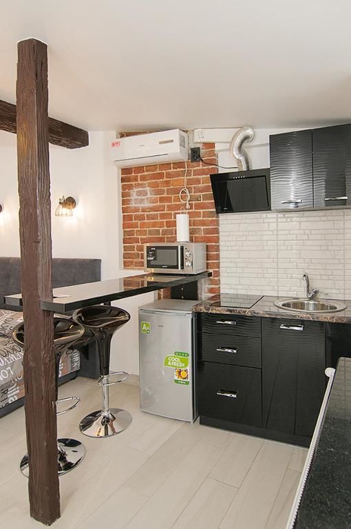 Апартаменты Central Studio Apartments 