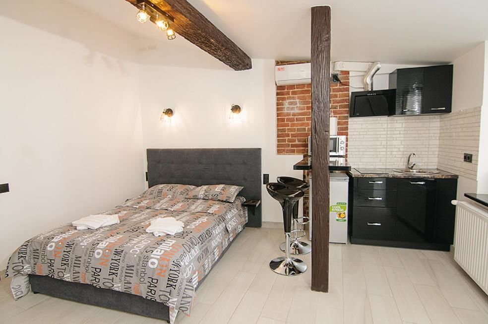Апартаменты Central Studio Apartments 