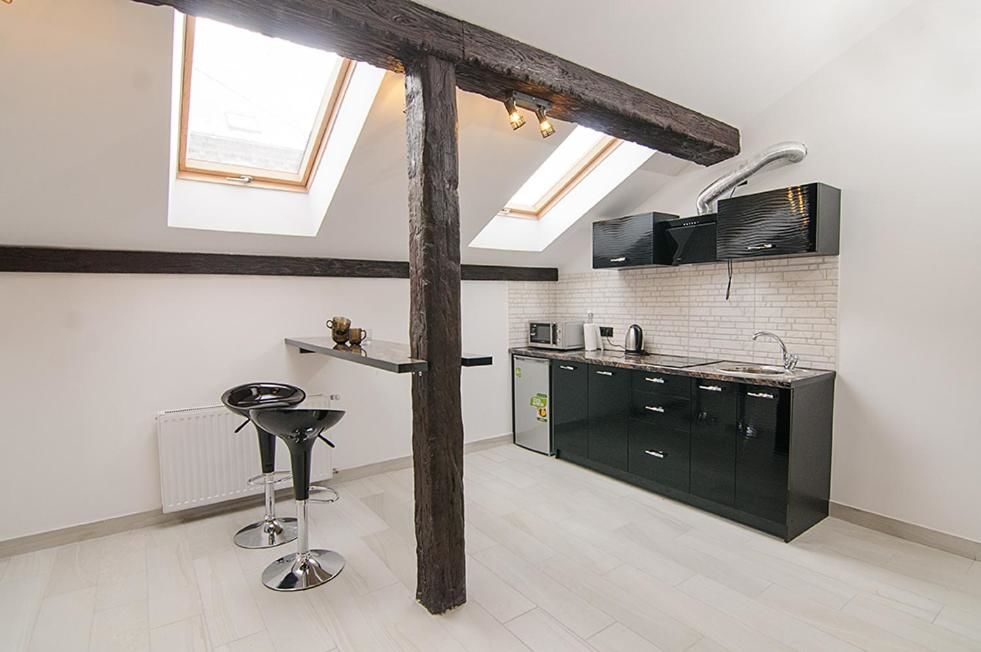 Апартаменты Central Studio Apartments 