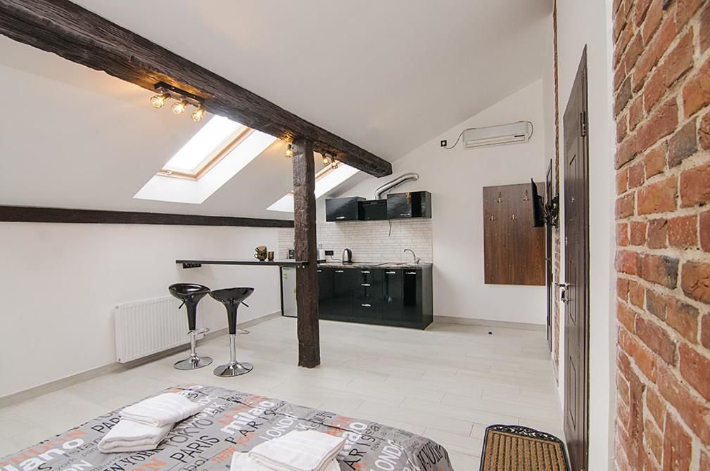Апартаменты Central Studio Apartments 