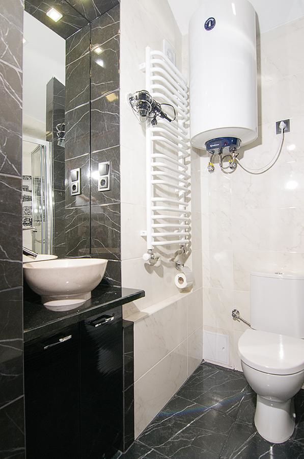 Апартаменты Central Studio Apartments 