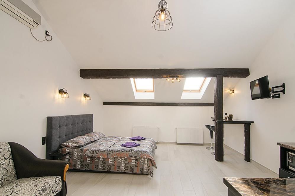 Апартаменты Central Studio Apartments 