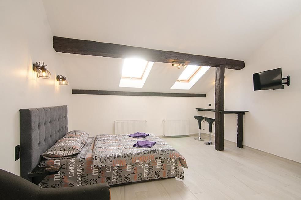 Апартаменты Central Studio Apartments 