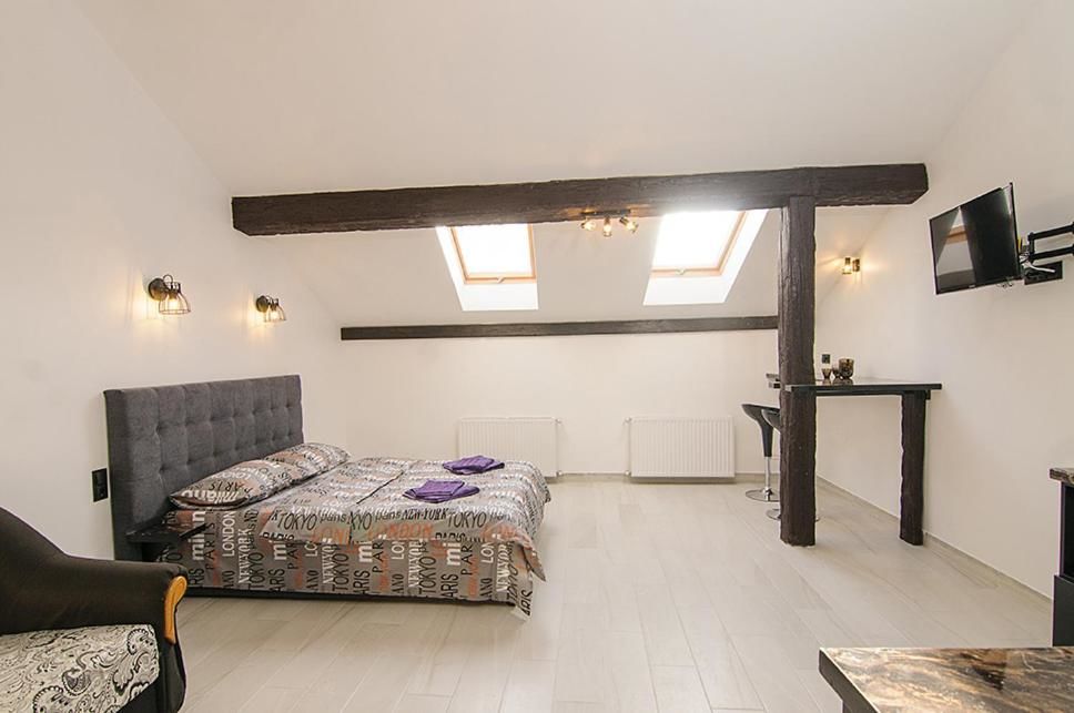 Апартаменты Central Studio Apartments 