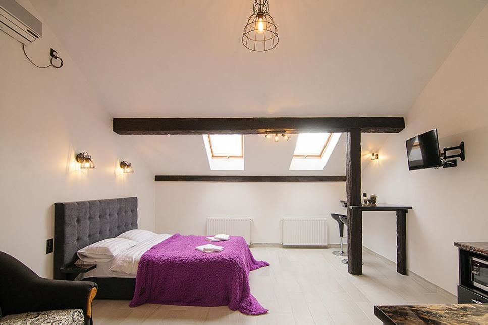 Апартаменты Central Studio Apartments 