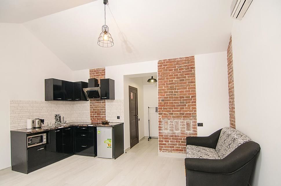 Апартаменты Central Studio Apartments 