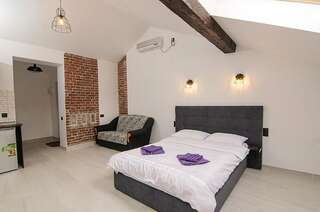 Апартаменты Central Studio Apartments 