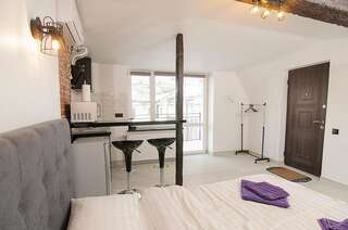 Апартаменты Central Studio Apartments 