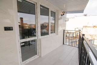 Апартаменты Central Studio Apartments 