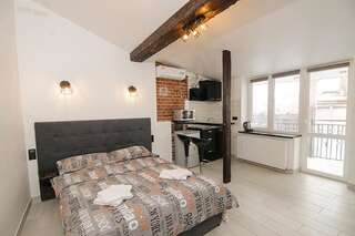 Апартаменты Central Studio Apartments 