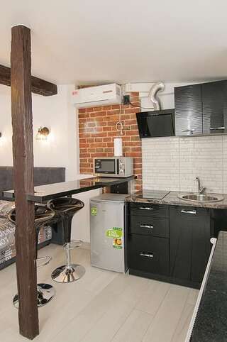 Апартаменты Central Studio Apartments 