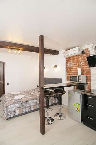 Апартаменты Central Studio Apartments 