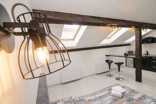 Апартаменты Central Studio Apartments 