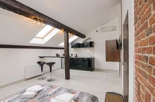 Апартаменты Central Studio Apartments 