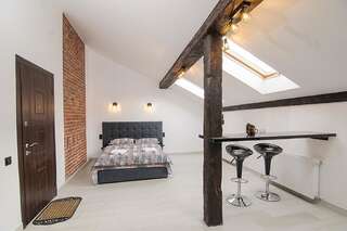 Апартаменты Central Studio Apartments 