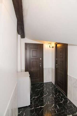 Апартаменты Central Studio Apartments 