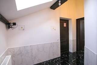 Апартаменты Central Studio Apartments 