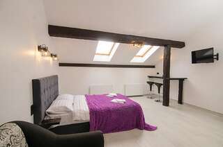 Апартаменты Central Studio Apartments 