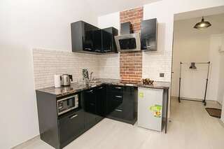 Апартаменты Central Studio Apartments 