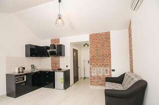 Апартаменты Central Studio Apartments 