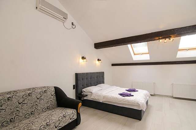 Апартаменты Central Studio Apartments 