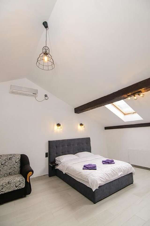Апартаменты Central Studio Apartments 