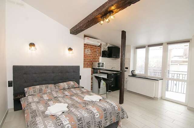 Апартаменты Central Studio Apartments 