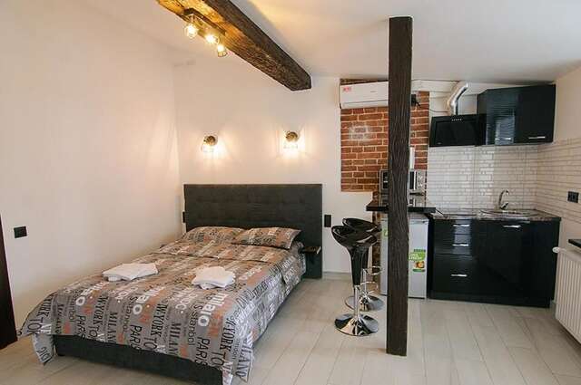 Апартаменты Central Studio Apartments 