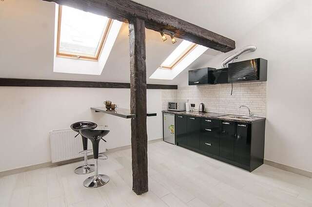 Апартаменты Central Studio Apartments 