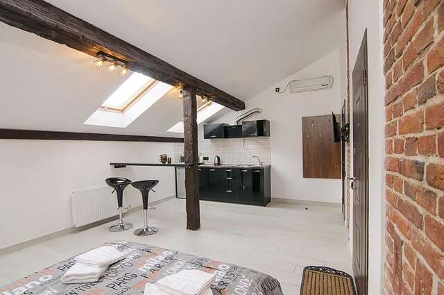 Апартаменты Central Studio Apartments 