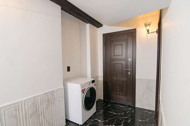 Апартаменты Central Studio Apartments 